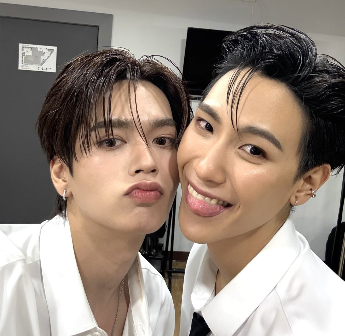 coolnekodaisuki's tweet photo. จบแฟนคอน เป็นแฟนครับ https://t.co/L2orxwJgeU