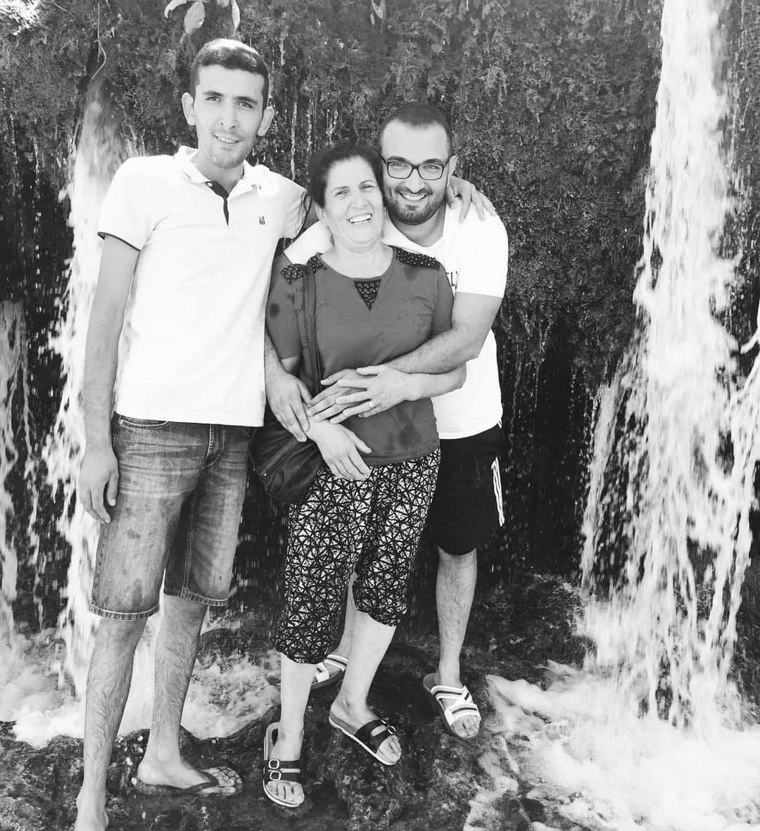 Dernek üyelerimiz Ahmet Özyalçın ve Volkan Özyalçın’ın değerli annesi Sakine Teyzemiz hakkın rahmetine kavuşmuştur. Kendisine Allah’tan rahmet, kederli ailesine sabırlar diliyoruz. Başımız sağ olsun. 

Yarın(15.08.2025) 11:00’de Adana/Çukurova/Karahan Köyü mezarlığında