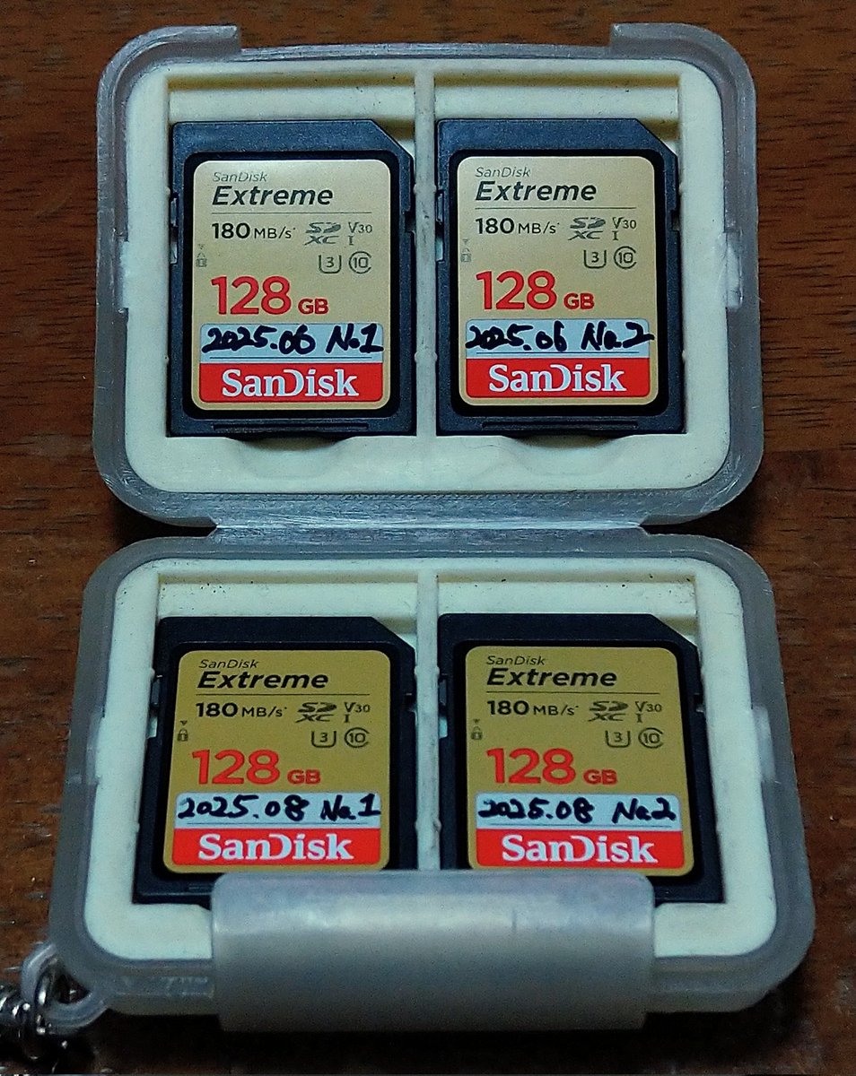 LuftonMusic's tweet image. 追加してもすぐ足りなくなる大容量SDカード…
値段が下がって非常に有難いこの頃です。

#収録 #SDXC #SanDisk