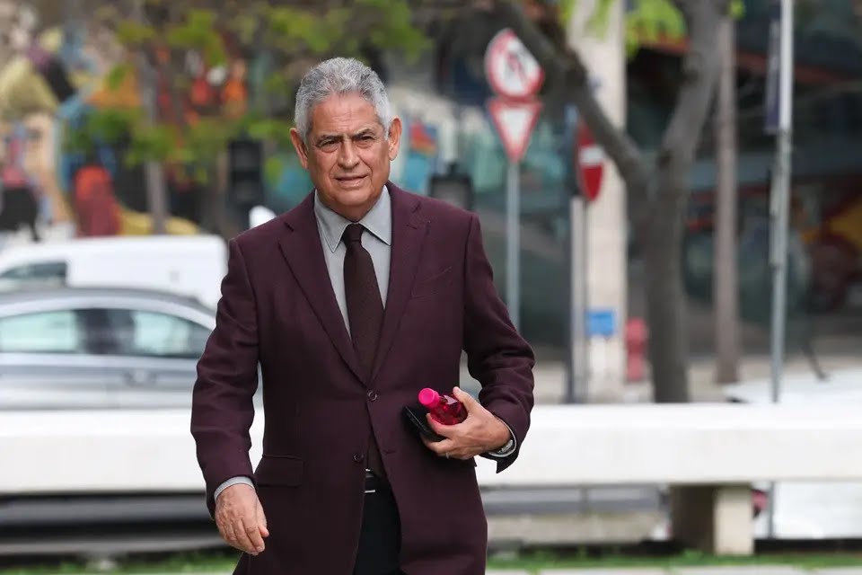 CabineSport's tweet photo. Luís Filipe Vieira vai dar uma entrevista à TVI no Jornal Nacional na próxima terça-feira, 19 de agosto, e também na CNN onde será questionado por comentadores e moderador. https://t.co/Nwu4TI5BgG