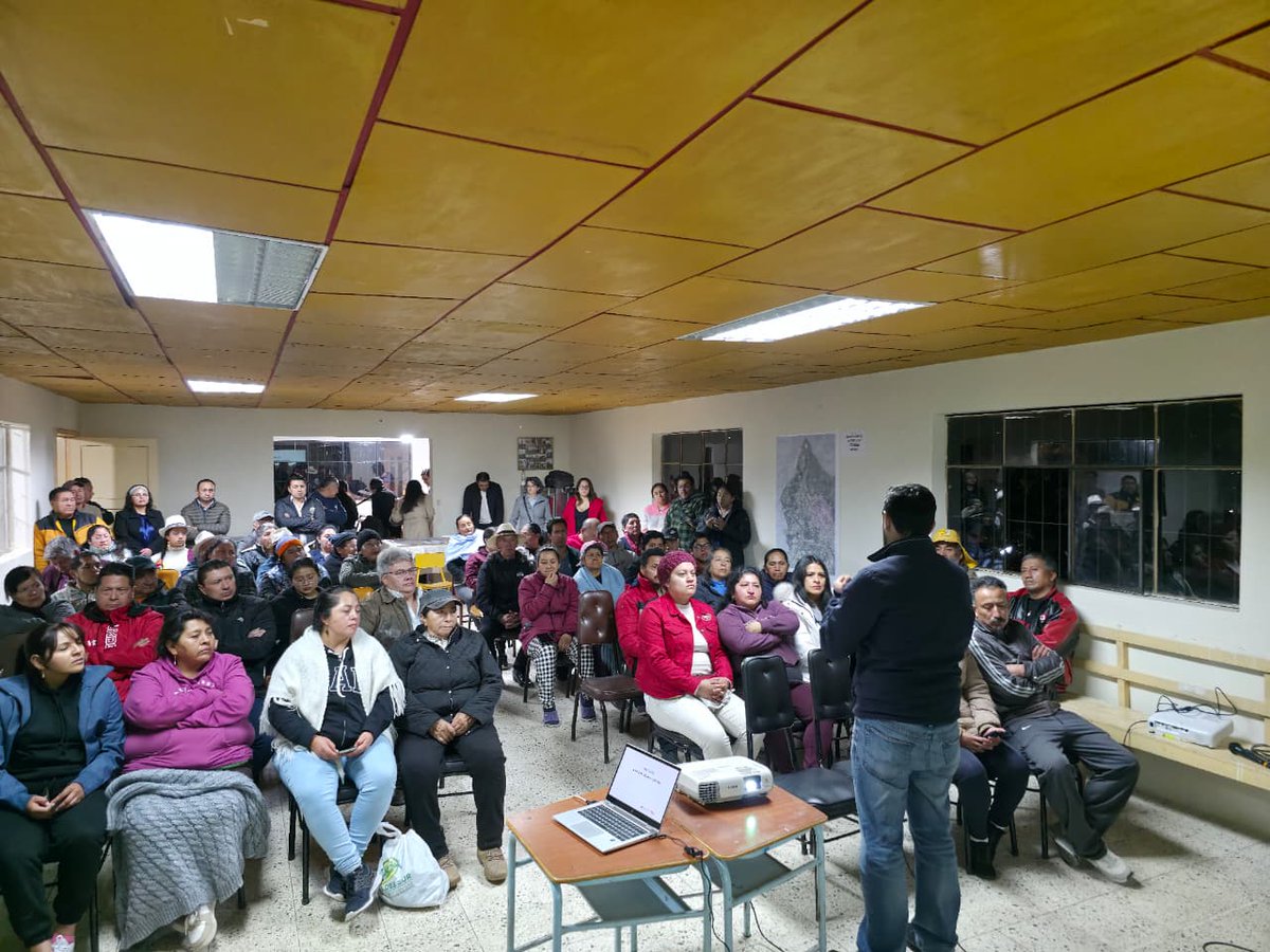 PlanificacionCu's tweet photo. 📍 Comunidades rurales de Cuenca deciden su futuro.
En Santa María, Negas, Santa Cruz, Lourdes y más, dialogamos sobre el lote mínimo rural para un territorio ordenado y sostenible.

#CuencaParticipa #PlanificaciónTerritorial #LoteMínimo https://t.co/0nonUrBA63