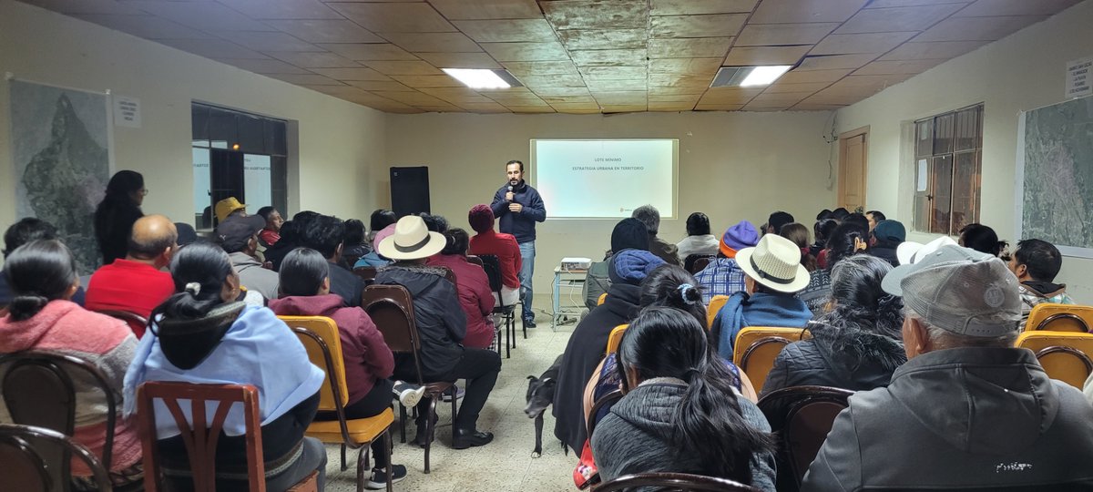 PlanificacionCu's tweet photo. 📍 Comunidades rurales de Cuenca deciden su futuro.
En Santa María, Negas, Santa Cruz, Lourdes y más, dialogamos sobre el lote mínimo rural para un territorio ordenado y sostenible.

#CuencaParticipa #PlanificaciónTerritorial #LoteMínimo https://t.co/0nonUrBA63