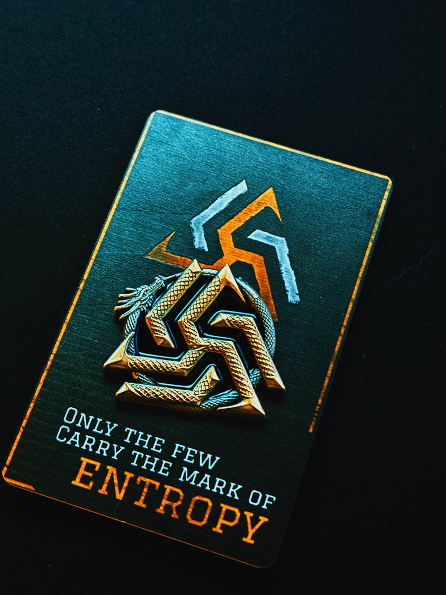 Entropy Brooch  New Edition
💛💛