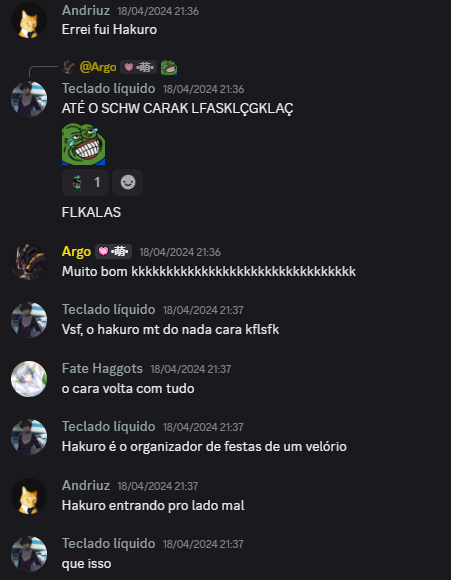 ContextOf53404's tweet image. Nunca postarei o contexto da frase, mas todo mundo em choque com o Hakuro foi mt bom sksk

OBS: Todas as imagens são do mesmo dia, mas as 2 últimas foram tiradas no mesmo dia, enquanto as 2 primeiras foram tiradas meses depois kk (não lembrava oq tinha acontecido)