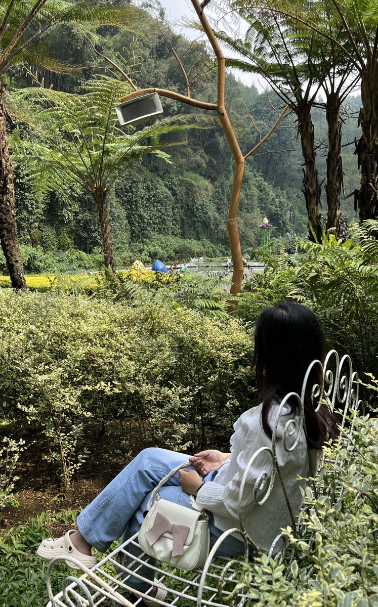 idup kl ga merenung ya mo ngapain lagi