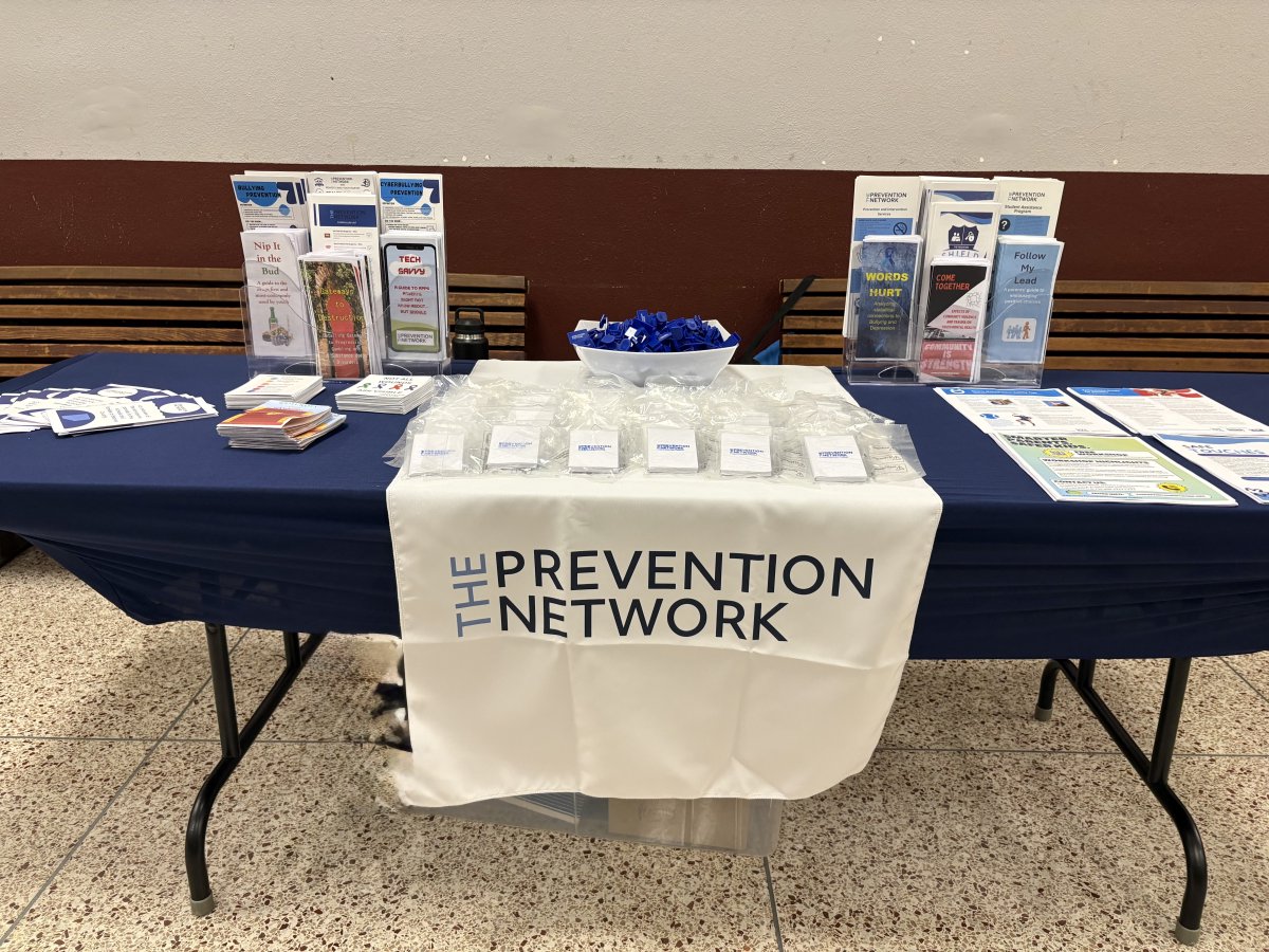 ThePrevNet's tweet image. The Prevention Network is on the second day at #Ambridge Area School District. We are at the middle school today for their orientation. Our team brings prevention literature and information to help benefit our #students and the community.