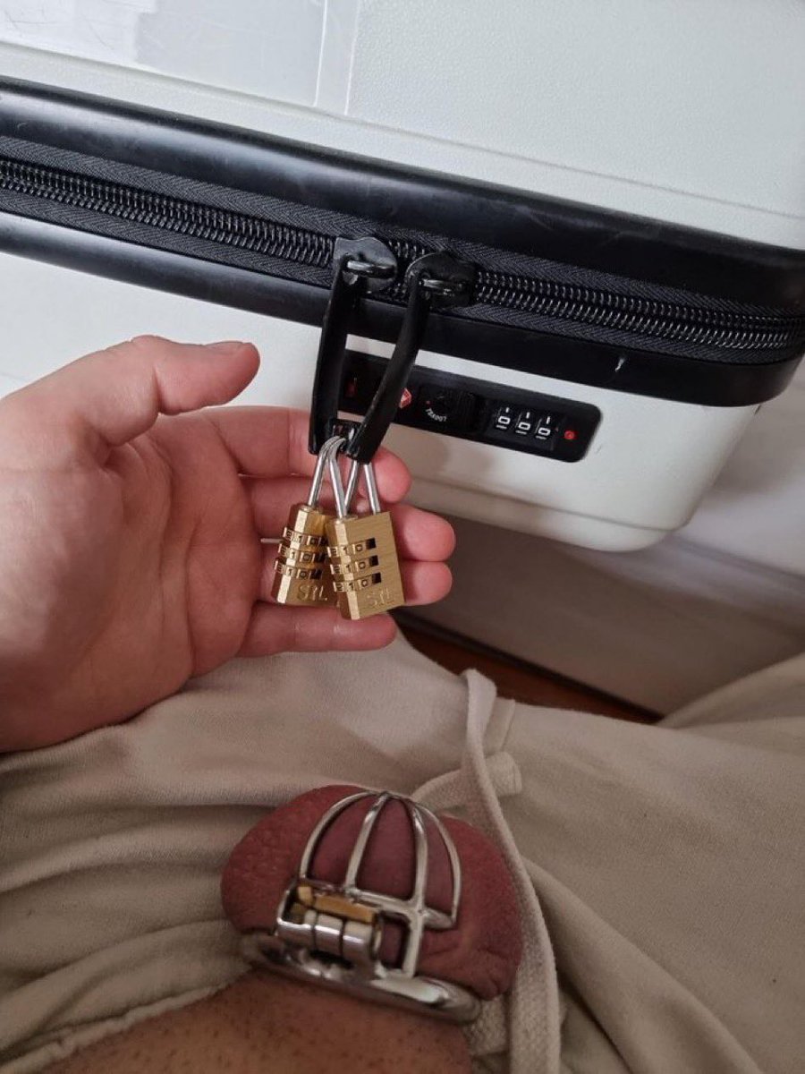 Spot the difference?
That's you, perfectly pathetic. 🔐