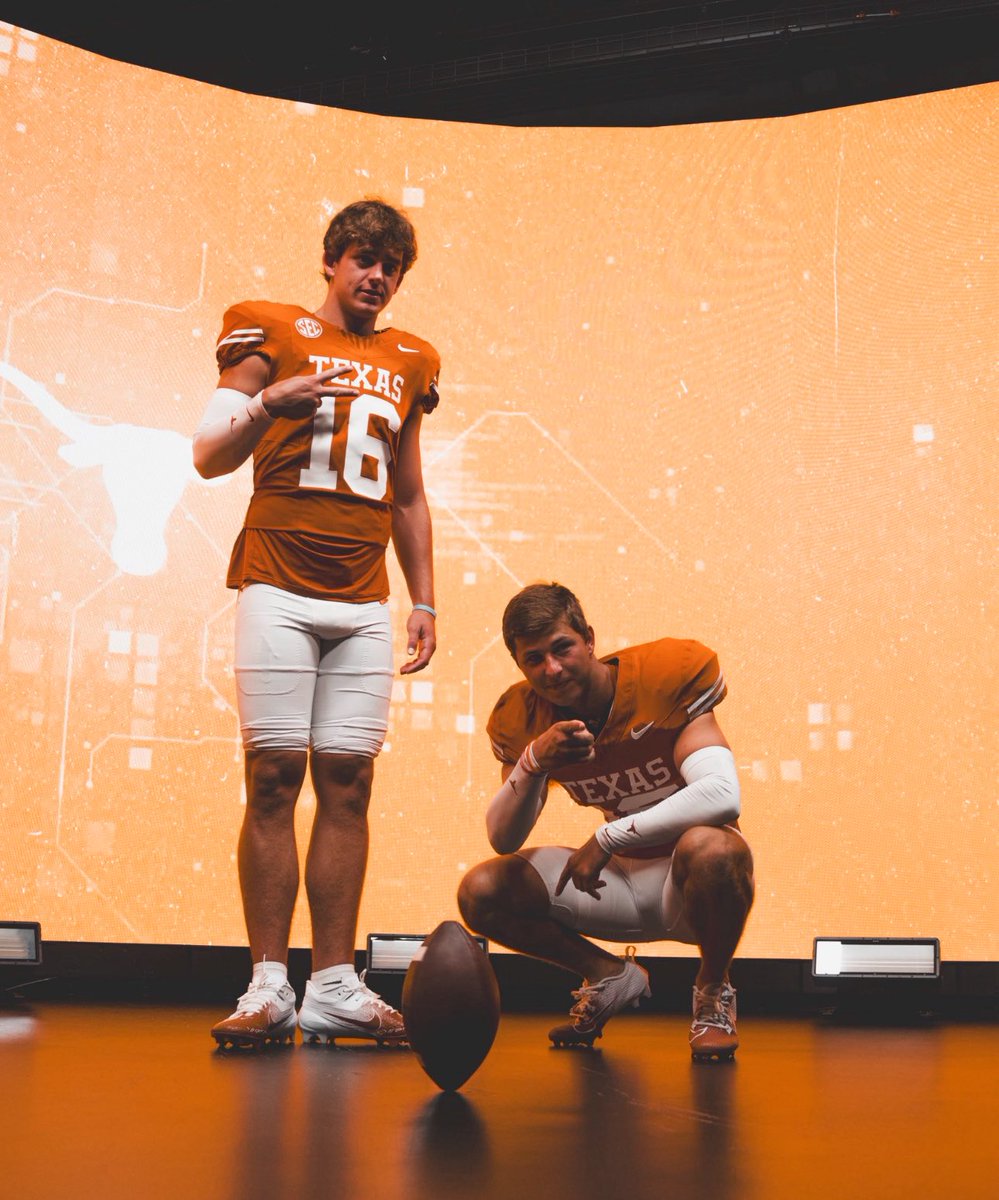Arch Manning &amp; Michael Taaffe days away 🤘