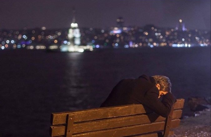 bosunatiklama's tweet photo. İstanbul, Türkiye'nin en yalnız şehri oldu. (TÜİK)

• Yalnız yaşayan kişi sayısı: 943 bin 363 https://t.co/92Vnd0bIdP
