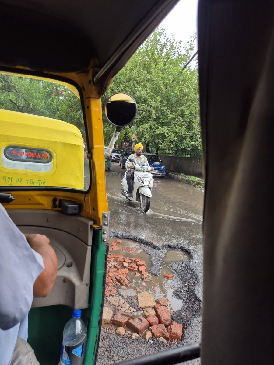Delhi Citizen tweet media