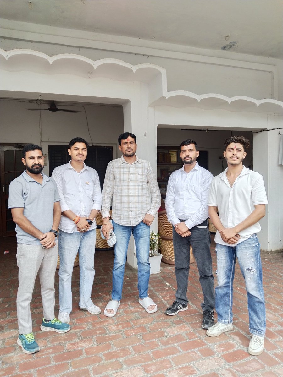 VBaraganva's tweet photo. आज विकासखंड नानौता में स्वतंत्रता दिवस के उपलक्ष में तिरंगा यात्रा निकाली गई इसमें हजारों की संख्याओं में लोग मौजूद रहे  सभी यात्रा में शामिल होने वाले सभी क्षेत्र वासियों  का बहुत-बहुत धन्यवाद
@Rishipa05140976
#vidhansabha05 
ब्लॉक प्रमुख नानौता (सहारनपुर)
@myogiadityanath https://t.co/p3qzhA4Z3W