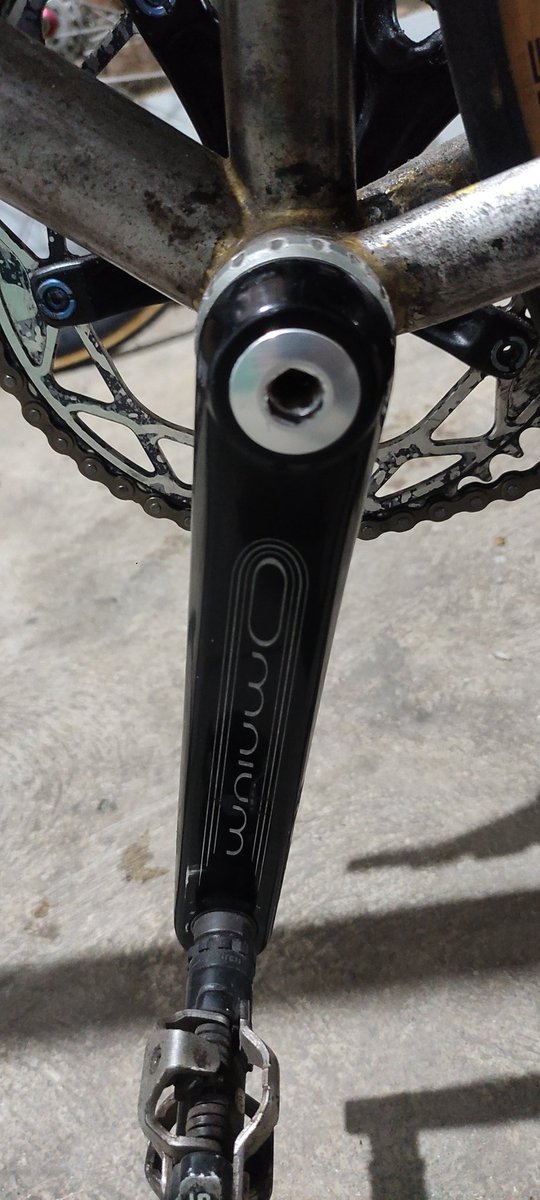 RahmatullohBayu's tweet photo. Wts
CranksetOmnium+sakrakenta 49t
Panjang crankarm 170,bcd 144

3,3 nett
#fnfjb https://t.co/iZVL9PHRlA