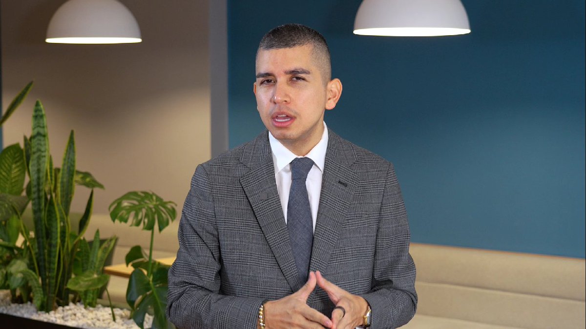 #MercadoDeCapitales | Un aspecto clave es la valorización del Colcap. Resulta impresionante que, en el último año, haya registrado un crecimiento superior al 30%. Esta cifra no solo es una de las más altas que hemos visto en América Latina, sino también una de las mejores en los