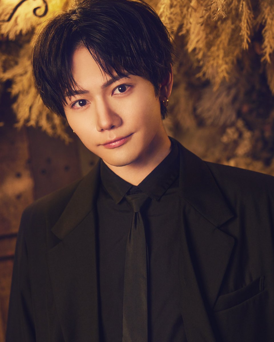 magoshitakumi's tweet photo. 【応援して下さってる皆様へ】

私事では御座いますが、
32歳になりました。
自分でも信じられませんが
皆さんの方が信じられないと思います
時は流れていくものですが中身が追いついていません
どうしましょ
周りに感謝し、変わらず高みを目指して
芸能人生、突っ走っていきたいと思います

馬越琢己 https://t.co/icIm65Uow2