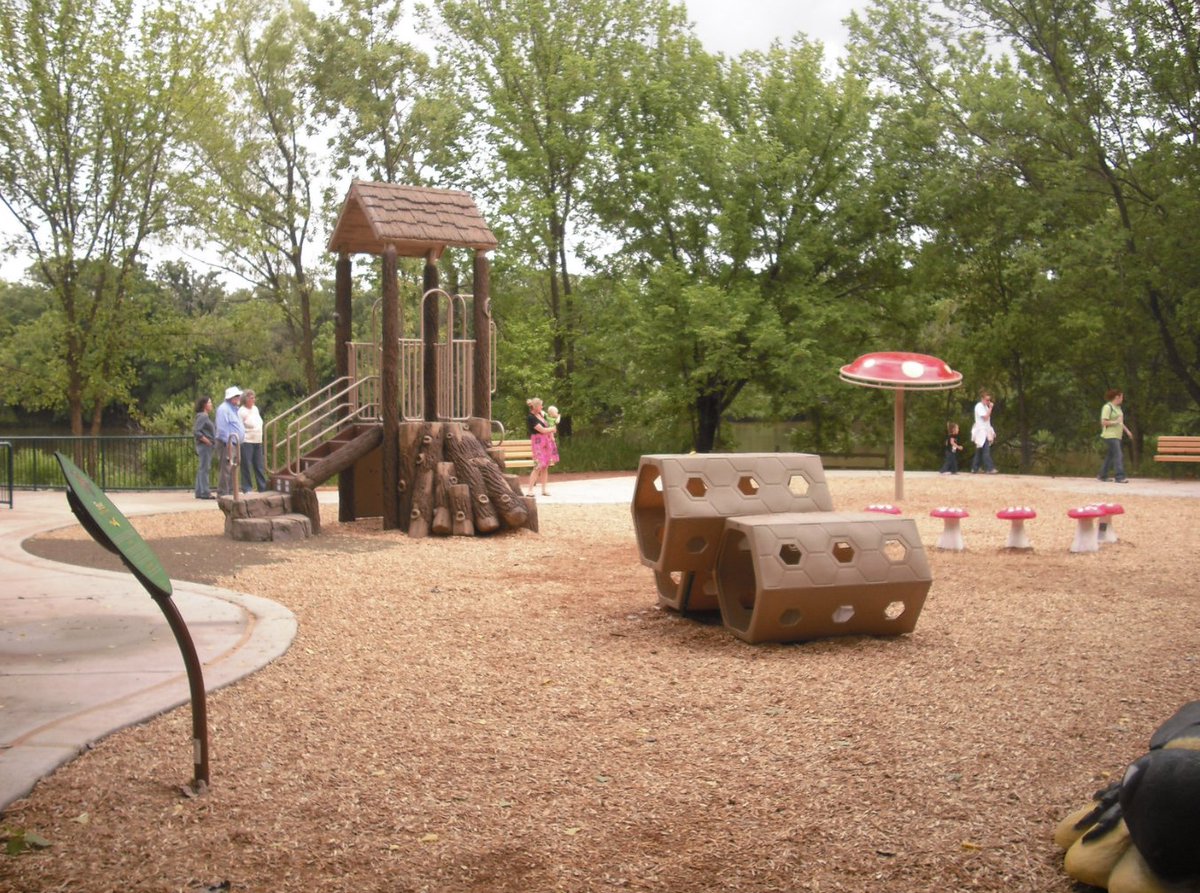 📸🏞️ Throwback Thursday! Check out Martin Park Nature Center in OKC - a fun nature play space! Play is learning. flickr.com/photos/9696544… #TBT #ThrowbackThursday #CunninghamRecreation #NaturePlay #NaturePlaygrounds #CustomPlaygroundDesigns