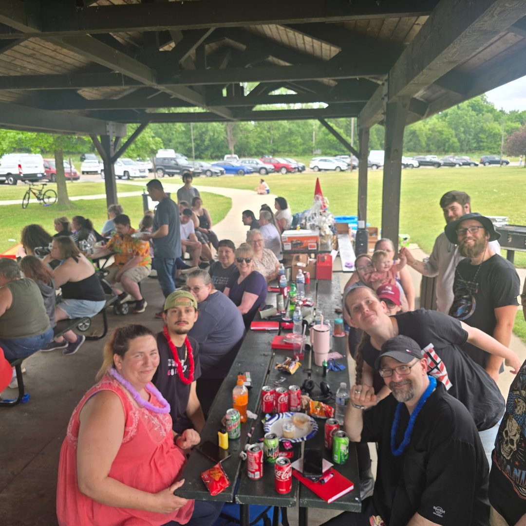 gpshospitality's tweet image. Just wrapped up our MI team's annual picnic, and it was a blast!🧺 Good food, great company, and unforgettable memories. Cheers to team bonding! #TeamMI #MemoriesMade