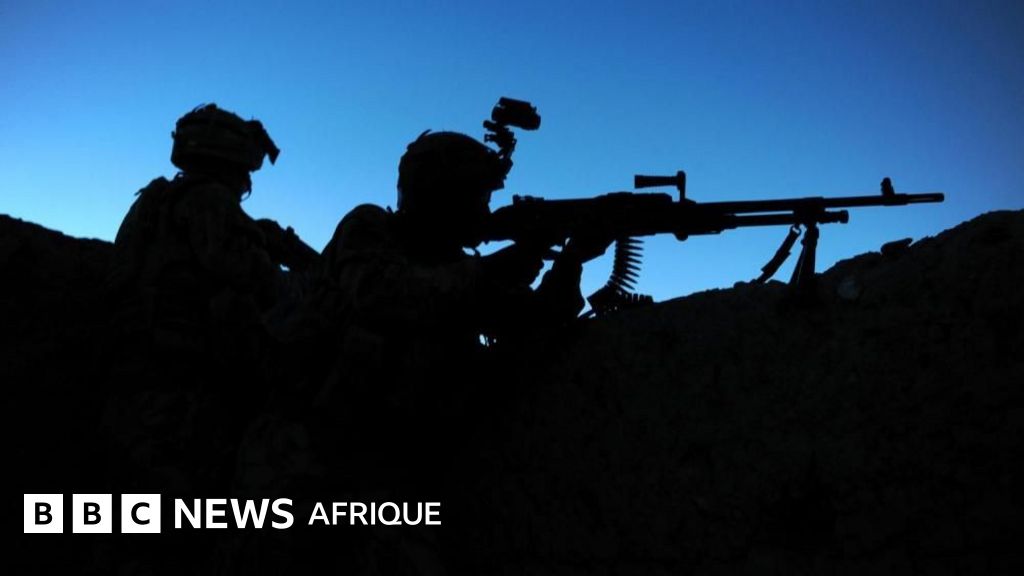 En 2022, le ministère britannique de la Défense a interdit à ses forces armées de recourir aux services de prostituées à l'étranger dans le cadre des efforts visant à lutter contre l'exploitation et les abus sexuels au sein de l'armée.
bbc.in/4fHTWb6