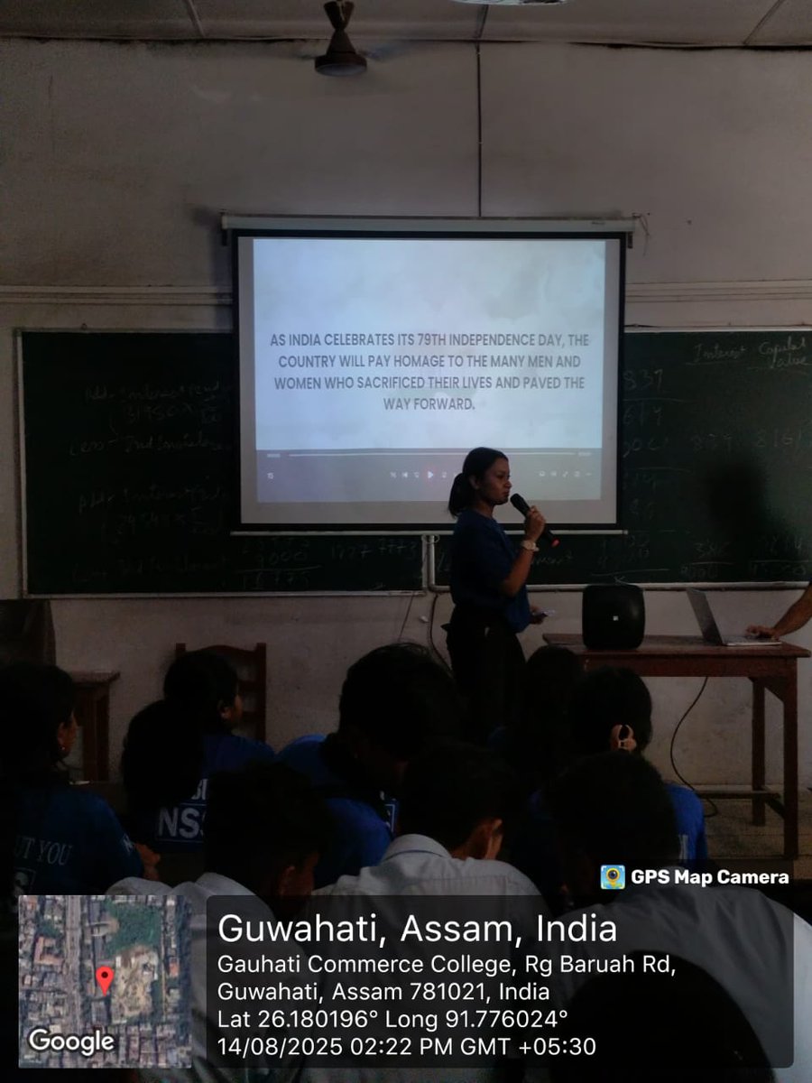 NSS_GCC's tweet photo. Celebrating the 79th Independence Day with pride NSS volunteers &amp; GCC students came together to honour the freedom fighters of the North East, engage in a spirited quiz and conclude with Jana Gana Mana. Jai Hind! 🇮🇳❤️
 @_NSSIndia @nss_rdguwahati @mybharatgov https://t.co/PDfzbodkID
