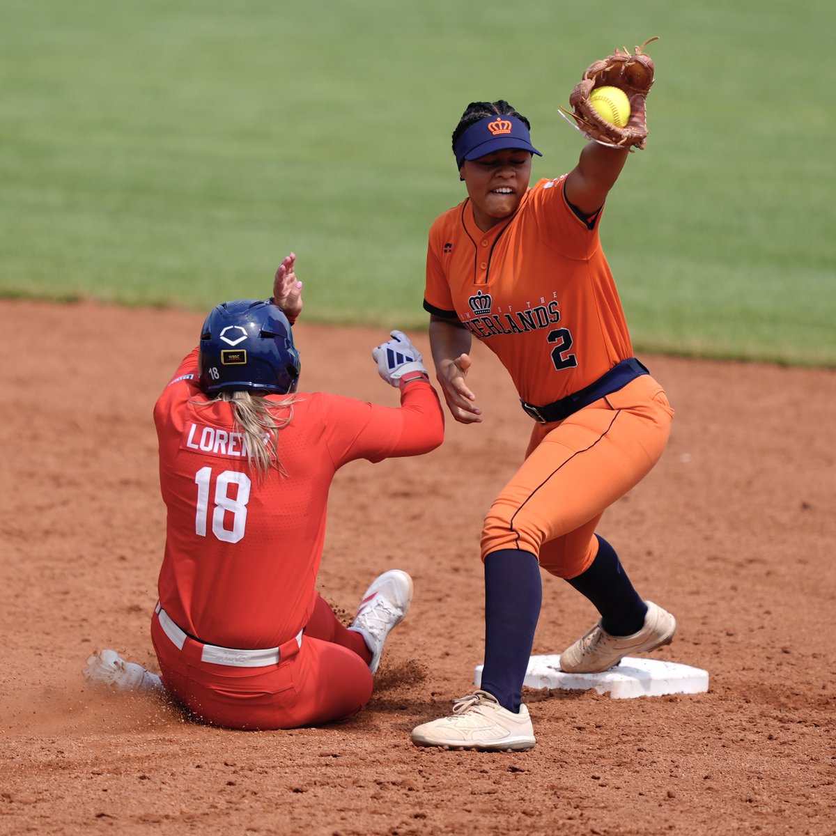TheWorldGamesNL's tweet photo. Onze softbalsters konden hun winst van gisteren helaas geen vervolg geven. Ze verliezen hun wedstrijd tegen een sterk Verenigde Staten. 

Morgen spelen ze hun laatste poule wedstrijd tegen Chinees Taipei! 

#TeamNL https://t.co/dcopPn7JaG