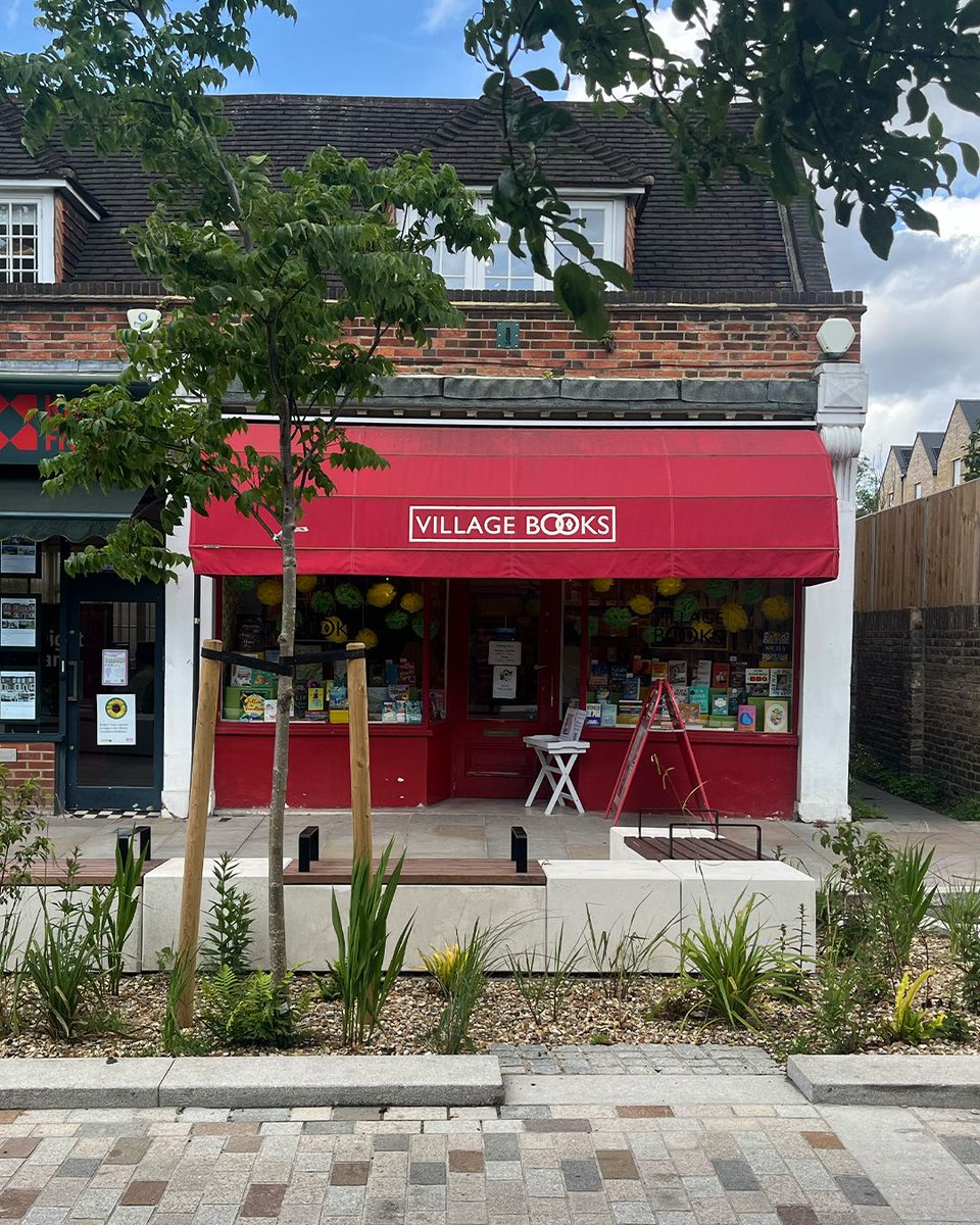 flyleafmag's tweet photo. There are so many amazing independent bookshops throughout London and the UK. We wanted to share a few of our local favourites. If you find yourself in Southeast London, here are a few to check out: https://t.co/KQgEbORjL9