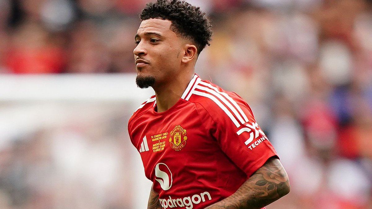 JacobsBen's tweet photo. 🚨 BREAKING: Roma have made a £20m bid for Manchester United winger Jadon Sancho. Offer currently under consideration. https://t.co/OKuXpAKF0N