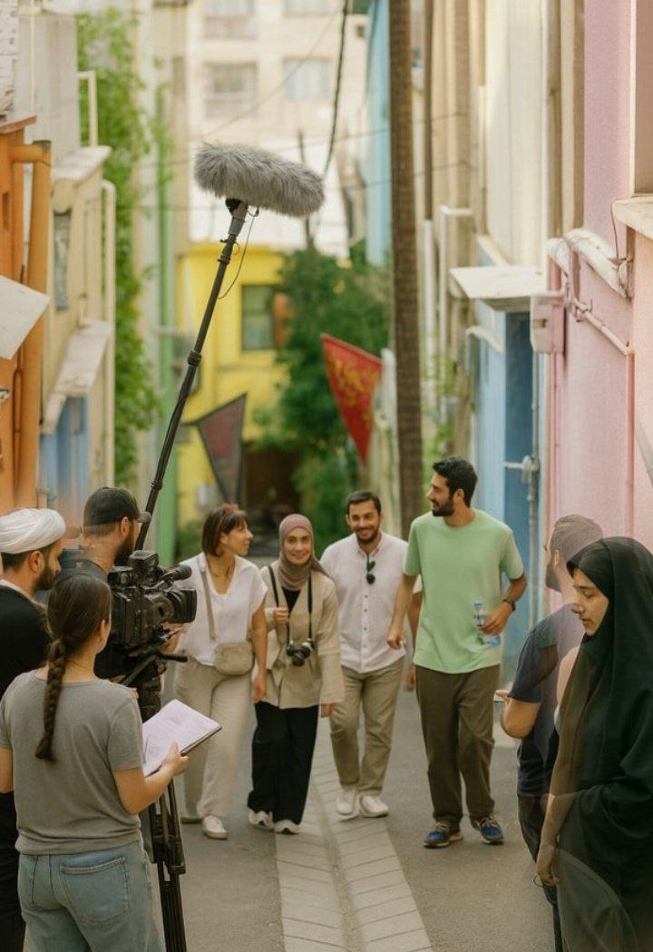 این حرومزاده ها را چه افراد جلو دوربین و چه پشت دوربین را خوب بخاطر مسپاریم،اینها در مزدوری و بیشرفی جز رده بالاها هستند و استحقاق داشتن تیر چراغ برق اختصاصی را دارند این صد پدرها
#همكارى_ملى
#مرگ_بر_جمهوری_اسلامی
#مرگ_بر_سه_فاسد_ملا_چپی_مجاهد
#MIGAwithKingRezaPahlavi