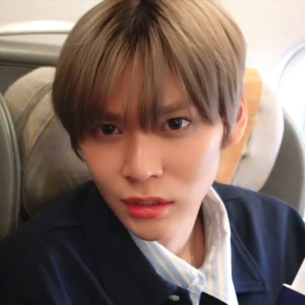 180186sesjsc's tweet photo. 숑석
부모님이 결혼 반대 할 때 반응 

(누가 너 어머님이야)
                                                                    은뎌가..
아 엄마 그런 거 좀 하지 마요
가뜩이나 마음 어린앤데
얘 진짜로 받아들인다고

(우리 은섟이 전남친들은 아니?)
  
야 믿지마 아 엄마 성찭이 울잖아 좀 https://t.co/dr9TAjHffH