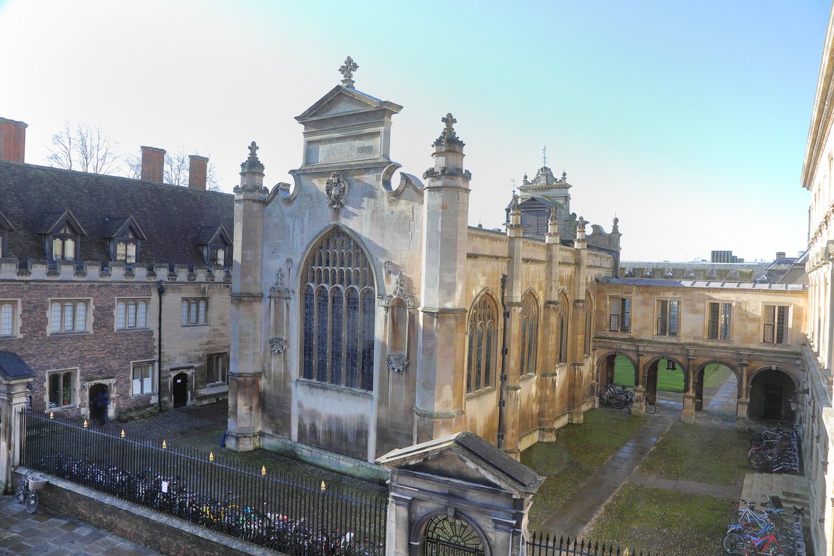 PeterhouseChoir's tweet image. Congratulations to everyone celebrating today. We&apos;re looking forward to meeting everyone coming to @Peterhouse_Cam in Oct! If you&apos;re interested in singing with us send us a message! #singatcam #alevelresults #goingtocambridge #ALevelResultsDay2025  #cambridgeuniversity #cambridge