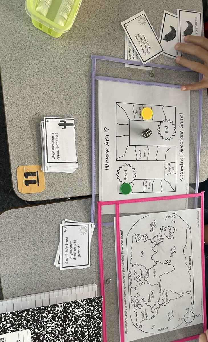 MsAguilar_SS's tweet photo. Going back to the basics - having fun reviewing our continents and oceans today ❤️ https://t.co/a3FbQitG3C