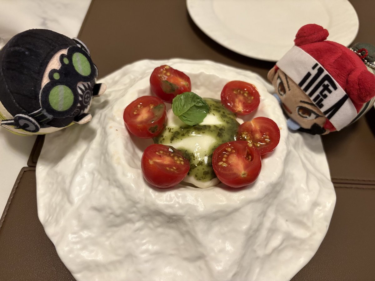 Key_0906's tweet photo. オクライとミャクミャクとあそんだよ https://t.co/TnRbCLc6Ky