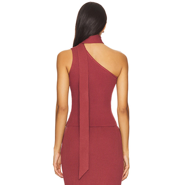 mahmoudsylym's tweet image. 🔥🧣 New Drop: Kirza Top by @4thAndRecklessOne shoulder | Detachable scarf | Kerchief hem Red. Dramatic. Designed to be seen.
👉 Style it bold: 🔗 taswiquh.online/bn9t
#StatementTop #RedStyle #OOTD #FashionInspo 👗✨