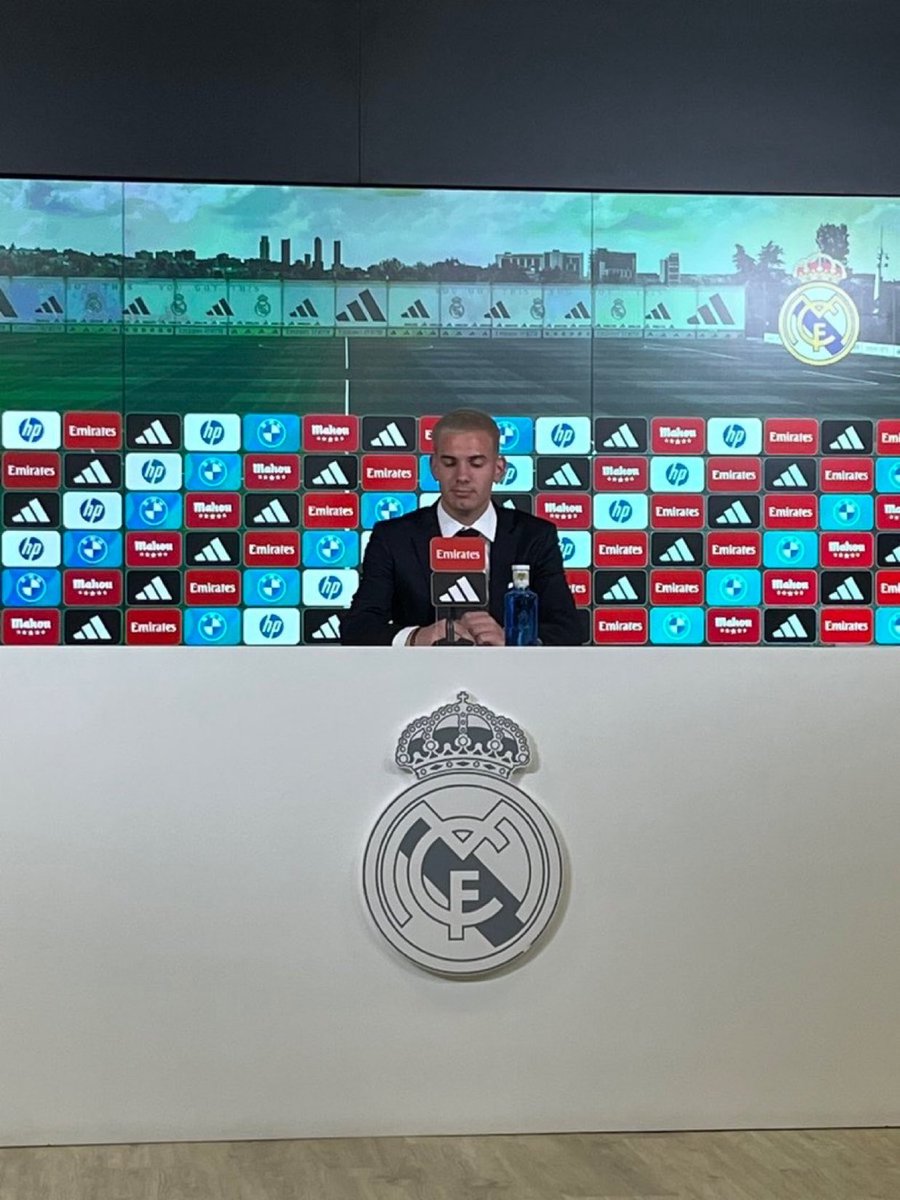 Som I Serem FCB tweet media