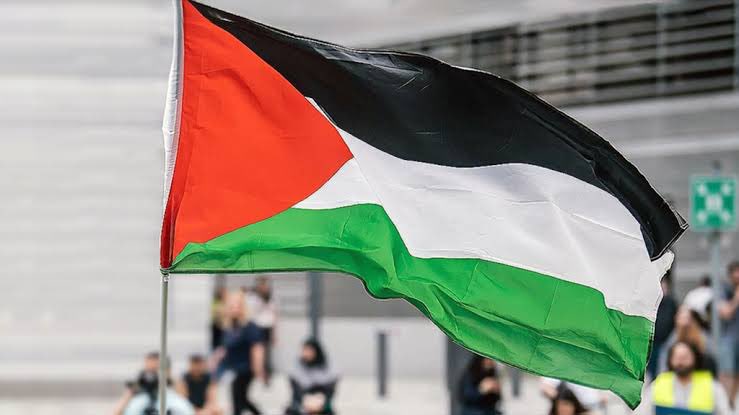 Sızlamıyorsa yüreğini bir mazlumun sesi
Layık olur mu  şanına 
Müslüman denilmesi ???