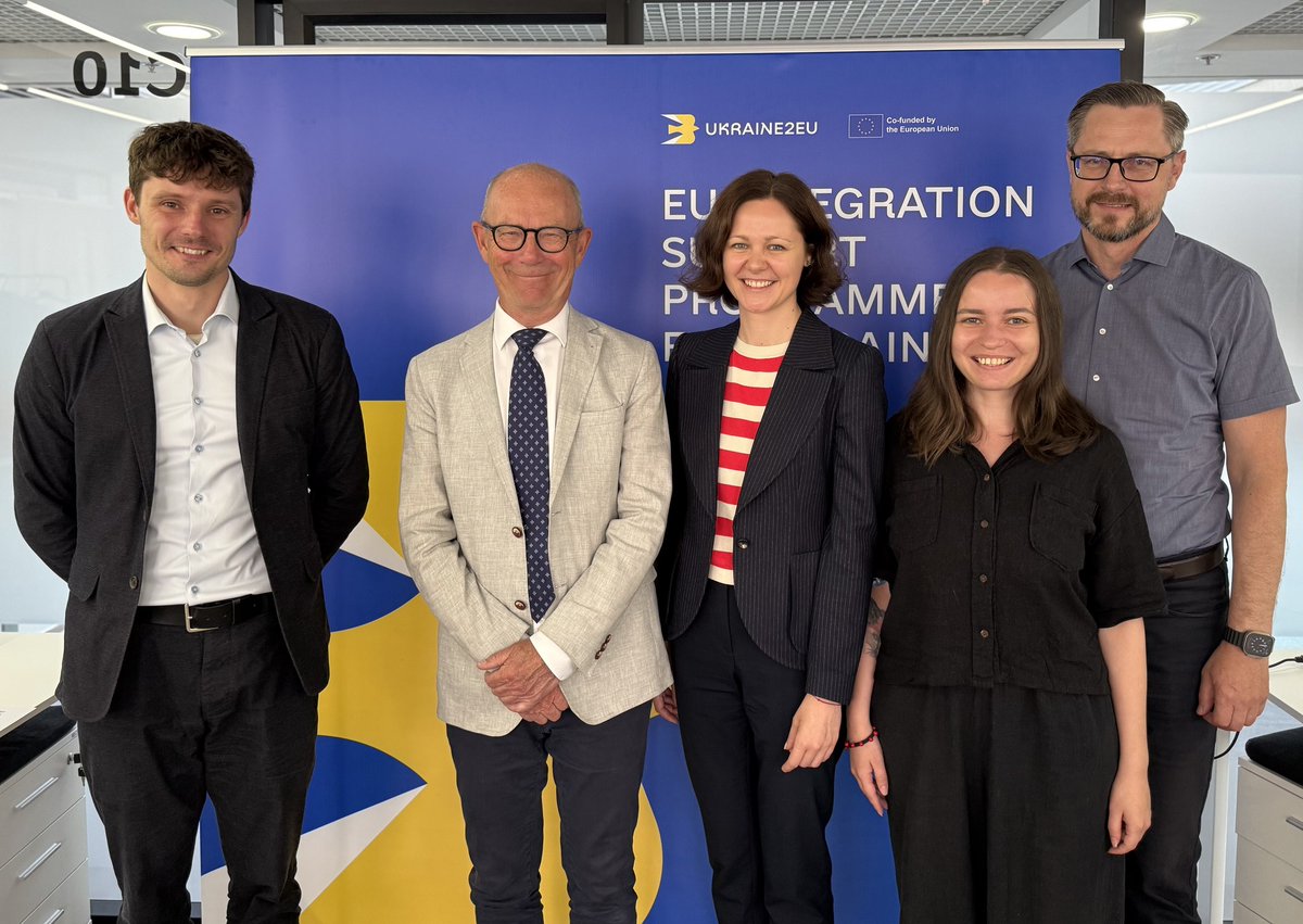 🇪🇺🇱🇹🇺🇦🤝🇩🇰 Productive meeting with <a href="/DKAMBinUkraine/">Thomas Lund-Sørensen</a> and his team on recent developments. 

We discussed support in screening prep, NPAA progress and our CSO Call for Proposals💡 

Denmark stands with Ukraine, supports its sovereignty, and sees EU enlargement as a priority 🌟