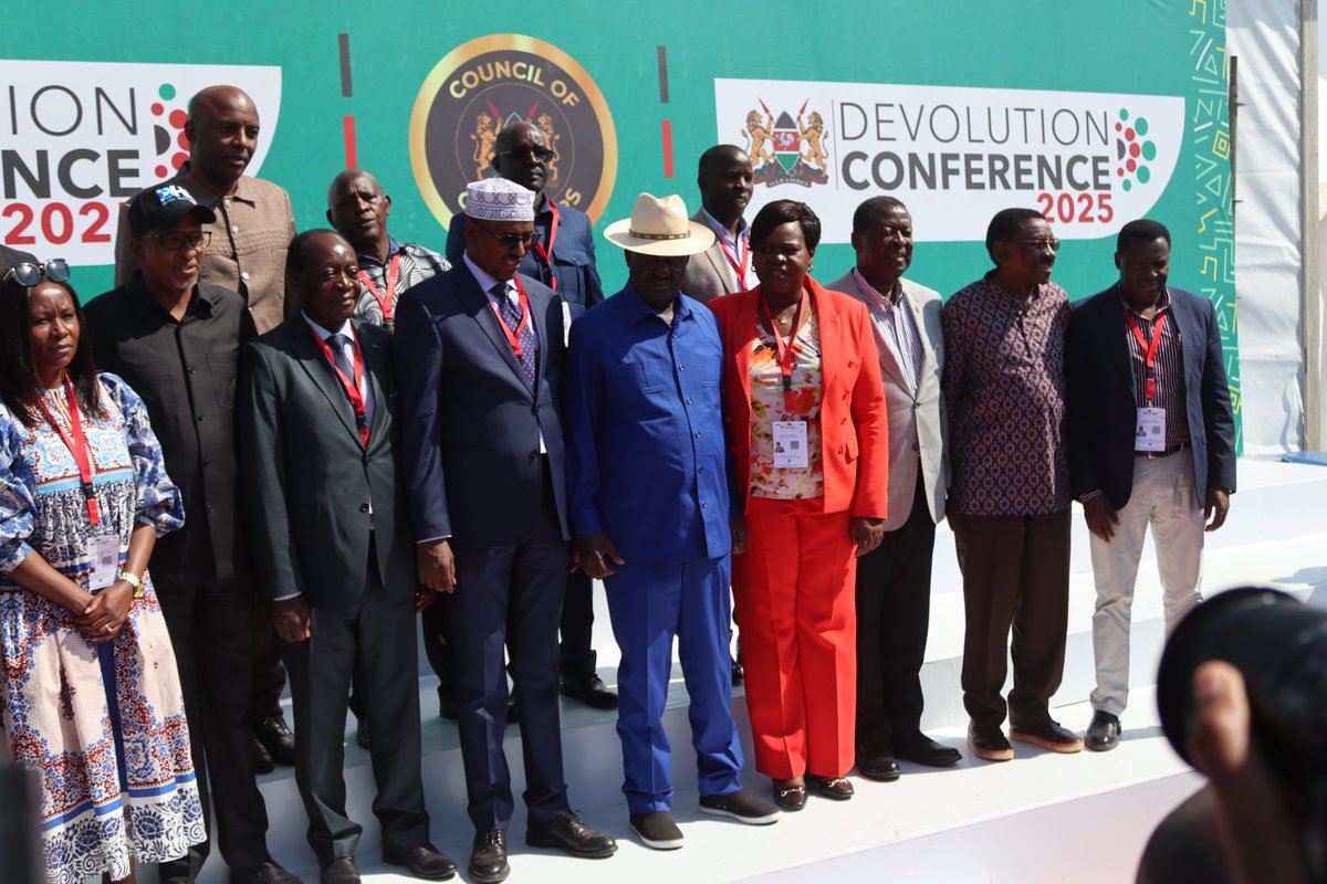 MeTAKenya2018's tweet image. In his opening remarks at #devolutionconference , @RailaOdinga reaffirmed that devolution works when local issues are addressed locally—with counties having the power, mandate and resources to make meaningful change. He called for revolutionizing devolution by:
✅ Making County…