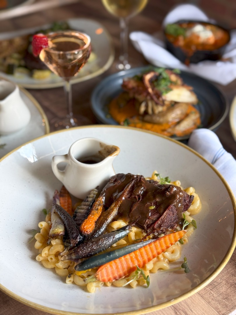 One bite of our tender braised short rib with a rich mushroom demi-glace, creamy truffle mac + cheese, and perfectly roasted carrots—and you’ll be hooked for good.

🍷Enjoy Half Price Select Bottles of Wine every Thursday, starting at 3pm!

b2bistro.com/red-bank-menus…