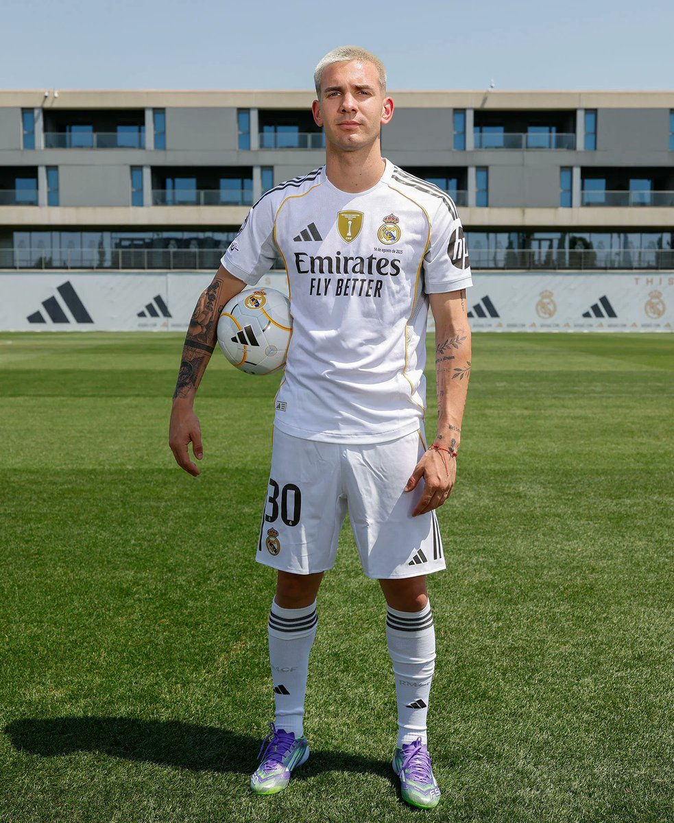 No por dios 
Aura in my books 🇦🇷🤍