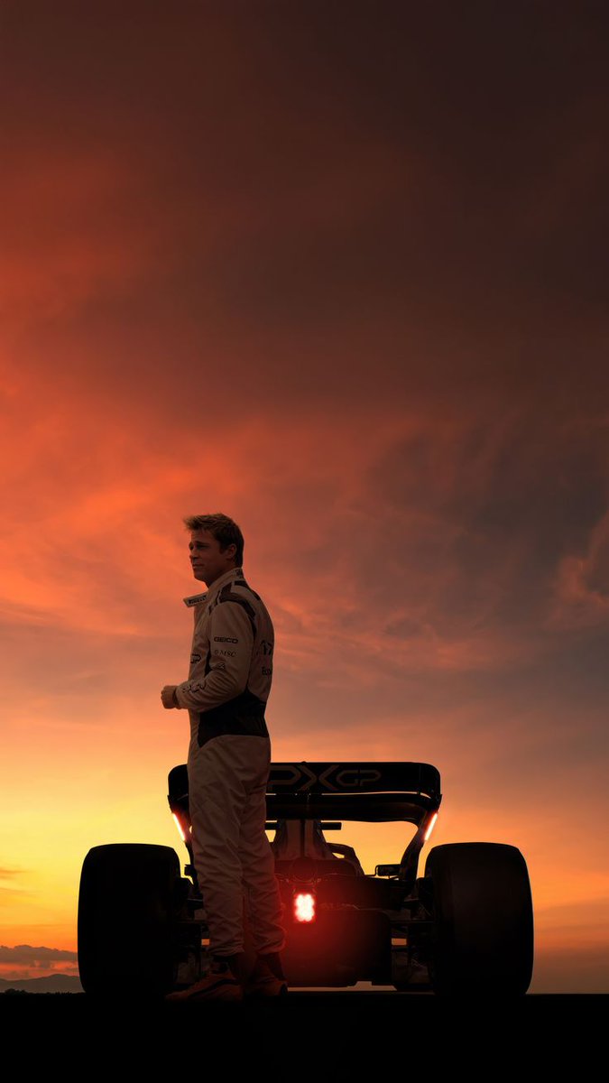 aocxus's tweet image. Esse filme foi foda dms, valeu a pena esperar tanto pra assistir slc kkkk esse mês eu tô mei crítico de cinema mas não dá pra deixar passar a qualidade desse filme, Brad Pitt destrói na atuação como sempre, uns takes incríveis de bonitos e áudio maravilhoso de motores roncando 🔥
