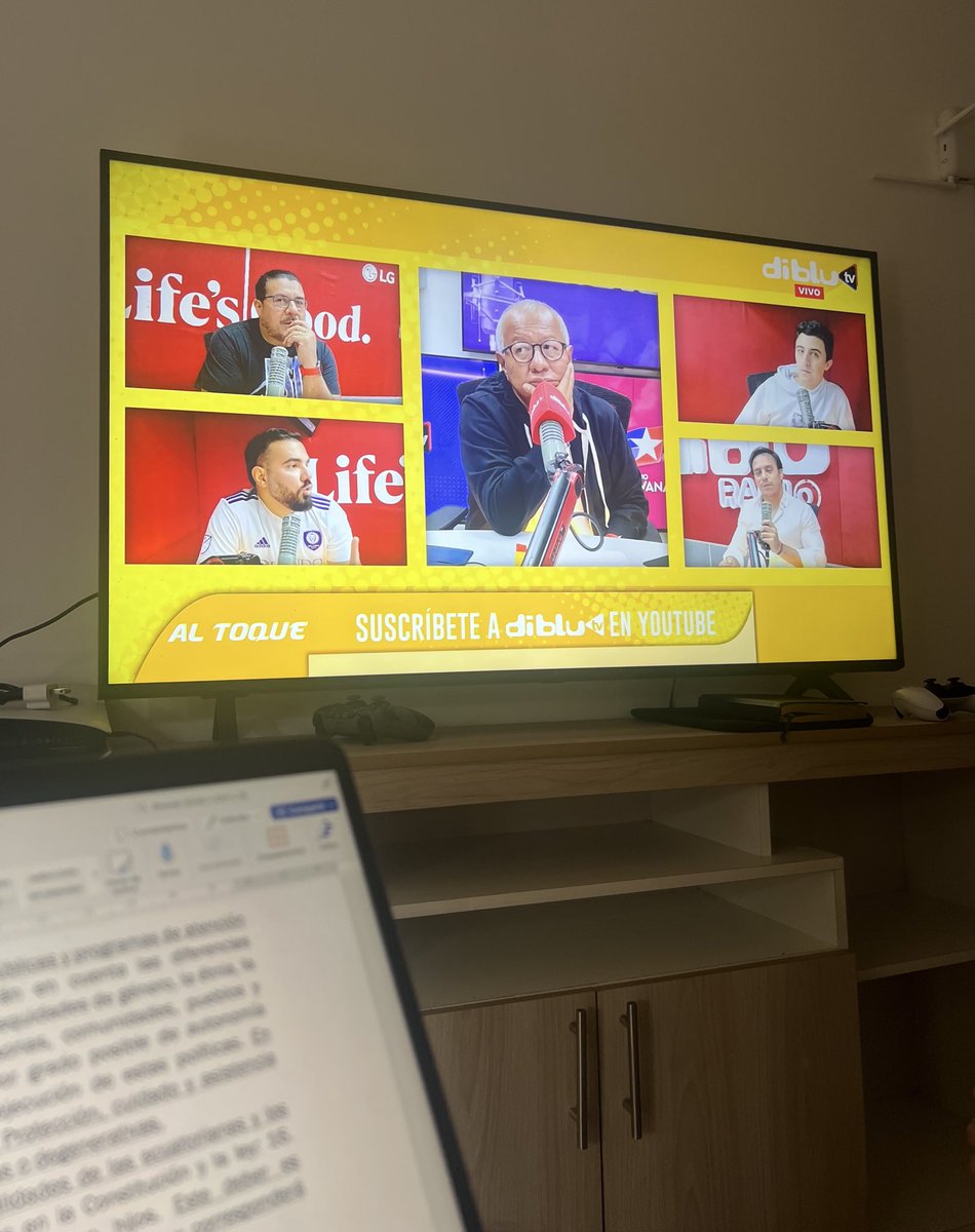 Marcelo Montalvo (@marcelito_mj) on Twitter photo Jueves de #HomeOffice viendo #AlToque por <a href="/RadioDibluFM/">Radio Diblu</a> TV desde Santo Domingo, manden saludos acá y no se olviden que cuentan con mi amistad cuando nos visiten en la tierra Tsáchila. <a href="/joacosaavedraq/">Joaquín Saavedra</a> <a href="/gallardogerman/">Germán Gallardo R.</a> <a href="/CarlosVictorM/">Carlos V. Morales</a> <a href="/jmalvearc/">José Miguel Alvear</a> <a href="/Rmoralesverduga/">Ramón Morales Verduga</a> Jueves de #HomeOffice viendo #AlToque por <a href="/RadioDibluFM/">Radio Diblu</a> TV desde Santo Domingo, manden saludos acá y no se olviden que cuentan con mi amistad cuando nos visiten en la tierra Tsáchila. <a href="/joacosaavedraq/">Joaquín Saavedra</a> <a href="/gallardogerman/">Germán Gallardo R.</a> <a href="/CarlosVictorM/">Carlos V. Morales</a> <a href="/jmalvearc/">José Miguel Alvear</a> <a href="/Rmoralesverduga/">Ramón Morales Verduga</a>