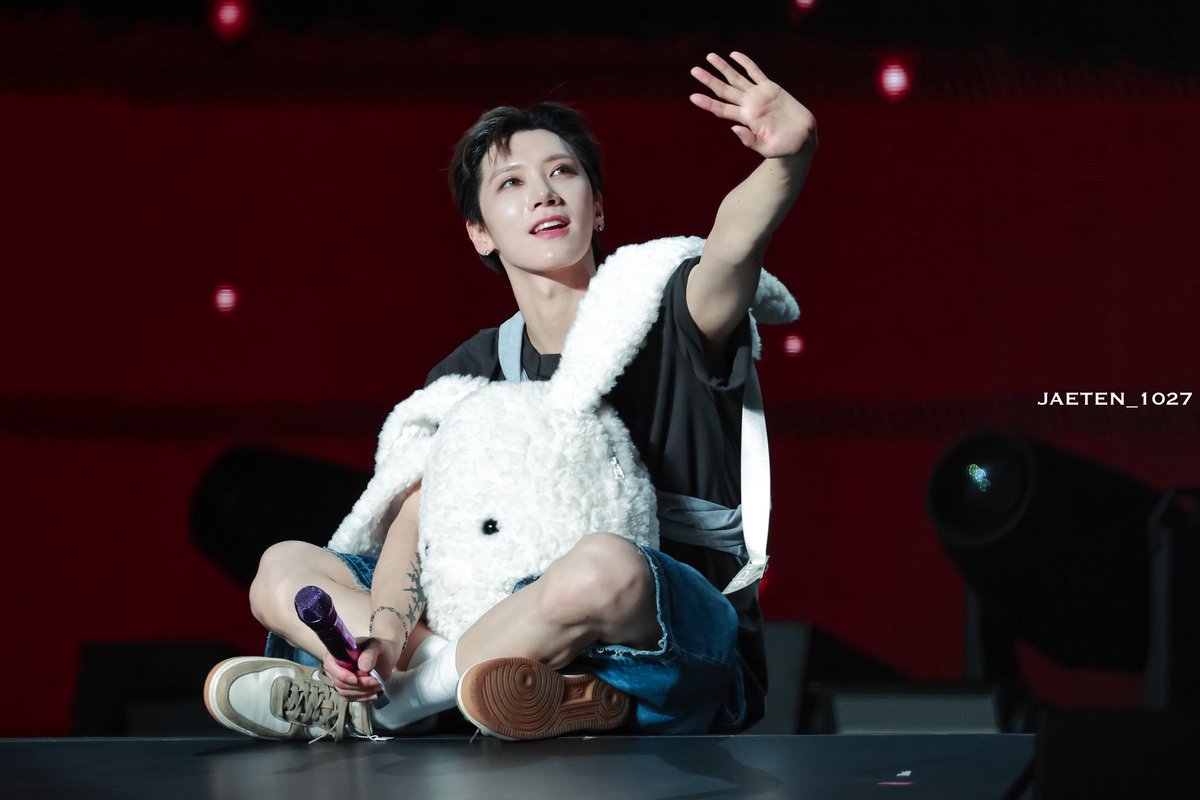 250814 WAYV NO Way OUT IN SHENZHEN

🐰🐰🥹

#TEN #텐
#WayV_NOWayOUT_CONCERT_in_SHENZHEN