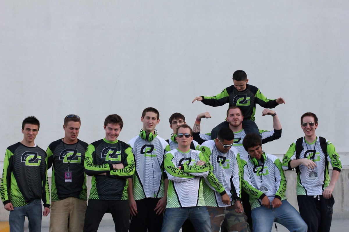 Di3seL's tweet image. Happy #OpTicDay!

Some relics from the archives. Incredible memories and so many more since. Thank you #GreenWall for all of the love over the years.

Best fans in the world.