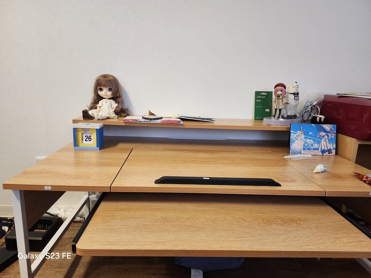 fukugunosuke's tweet photo. 実は、ぐー15日にお引越しします
そして、結婚します。
これからも精進していくのでよろしくぐー
新居での作業机紹介。 https://t.co/OtiRb0DMpK