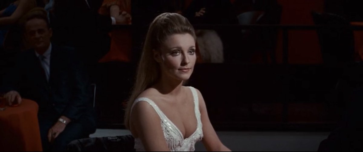 pradagfs's tweet photo. sharon tate in valley of the dolls (1967) https://t.co/U2H5K5OpmR
