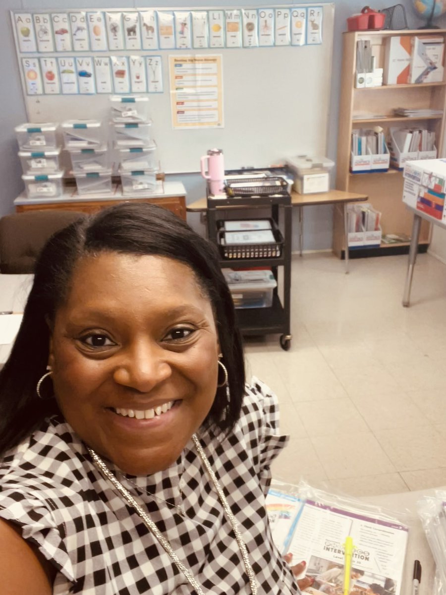 Intervention Materials Distribution Day! Equipped and ready to make a difference—one student at a time!🍎￼#TeacherTools #StudentSupports #BackToSchool <a href="/springhillelem/">Spring Hill Elementary</a>