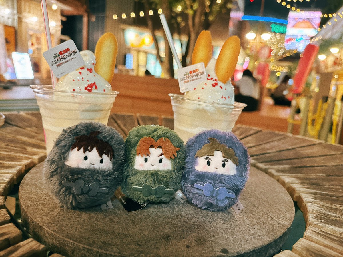 MCb6z's tweet photo. 仕事終わりに友達と先にコラボメニューだけ食べに行ったよ✌️✌️✌️✌️✌️ https://t.co/n75GrF17ev