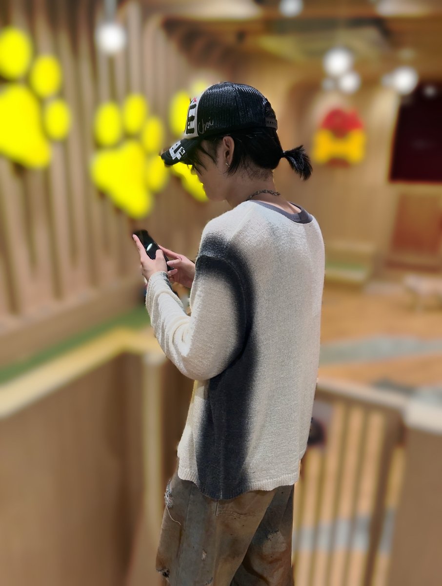 💙from. #雅久 #GAKU☀️
そうた〜🐈‍⬛
Happy Birthday！
好きなものがめっちゃ似てるからこそ最初からすごく話しやすく特にファッションのこととかめっちゃ話せて楽しいよ😆
頑張り屋さんなそうただからダンスの事とかめっちゃ聞いてくれるし近くで成長を見れてすごく嬉しいよ！