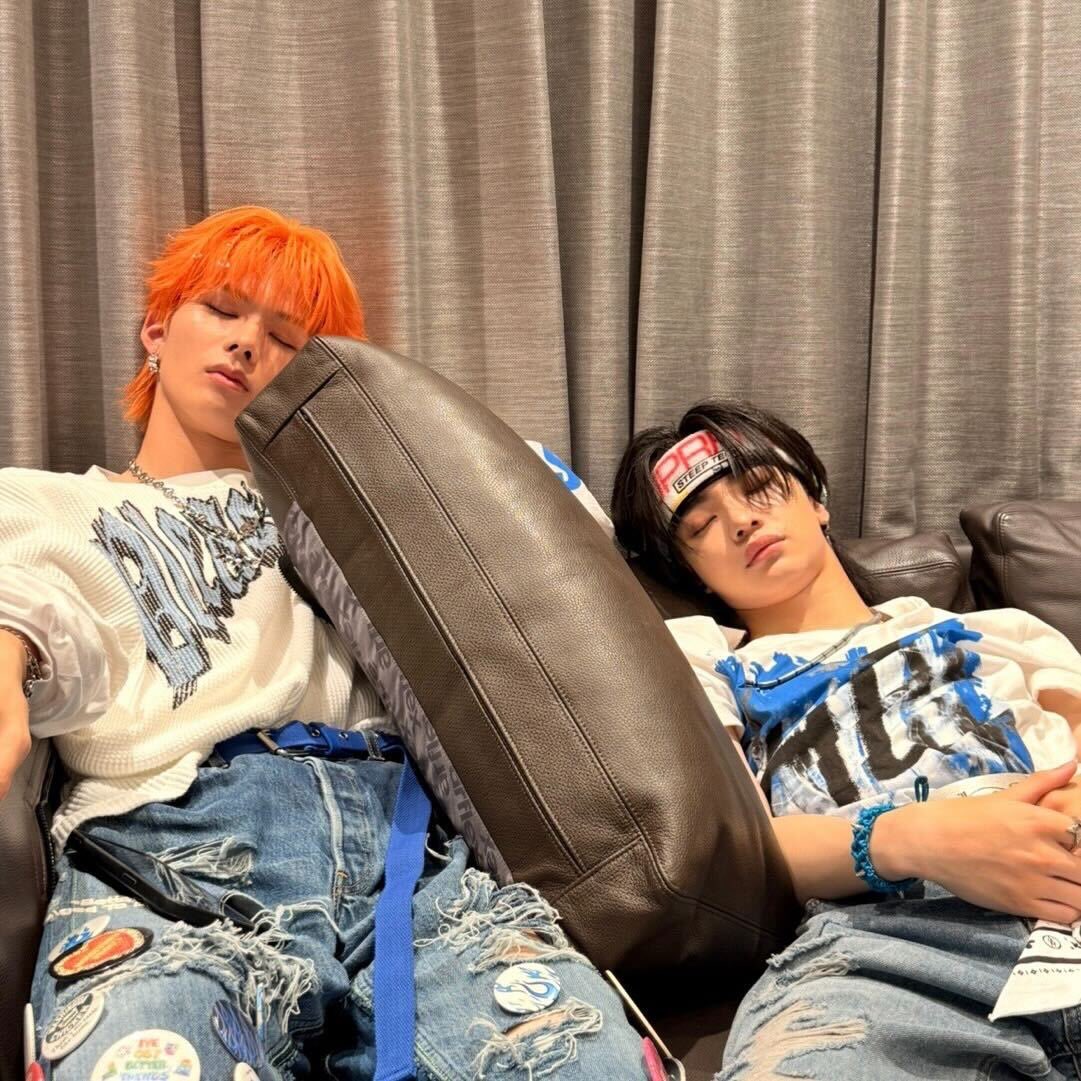 💙from. #礼央 #REO☀️
SOTA〜20歳のお誕生日おめでとう🎉🥳
最高の年にしてねーん！

SOTAと出会ってから毎日が凄く充実してるよ。
デビューという夢を、同じメンバーとして叶えられて凄く幸せだしこれからずっと一緒だと思うと心強いし嬉しい😊