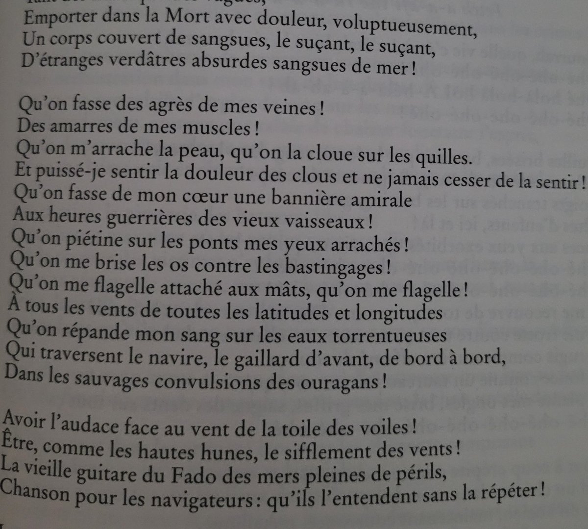 MonValdoror's tweet image. Recracher de mes lèvres le sel des mers qui ont baisé les vôtres.