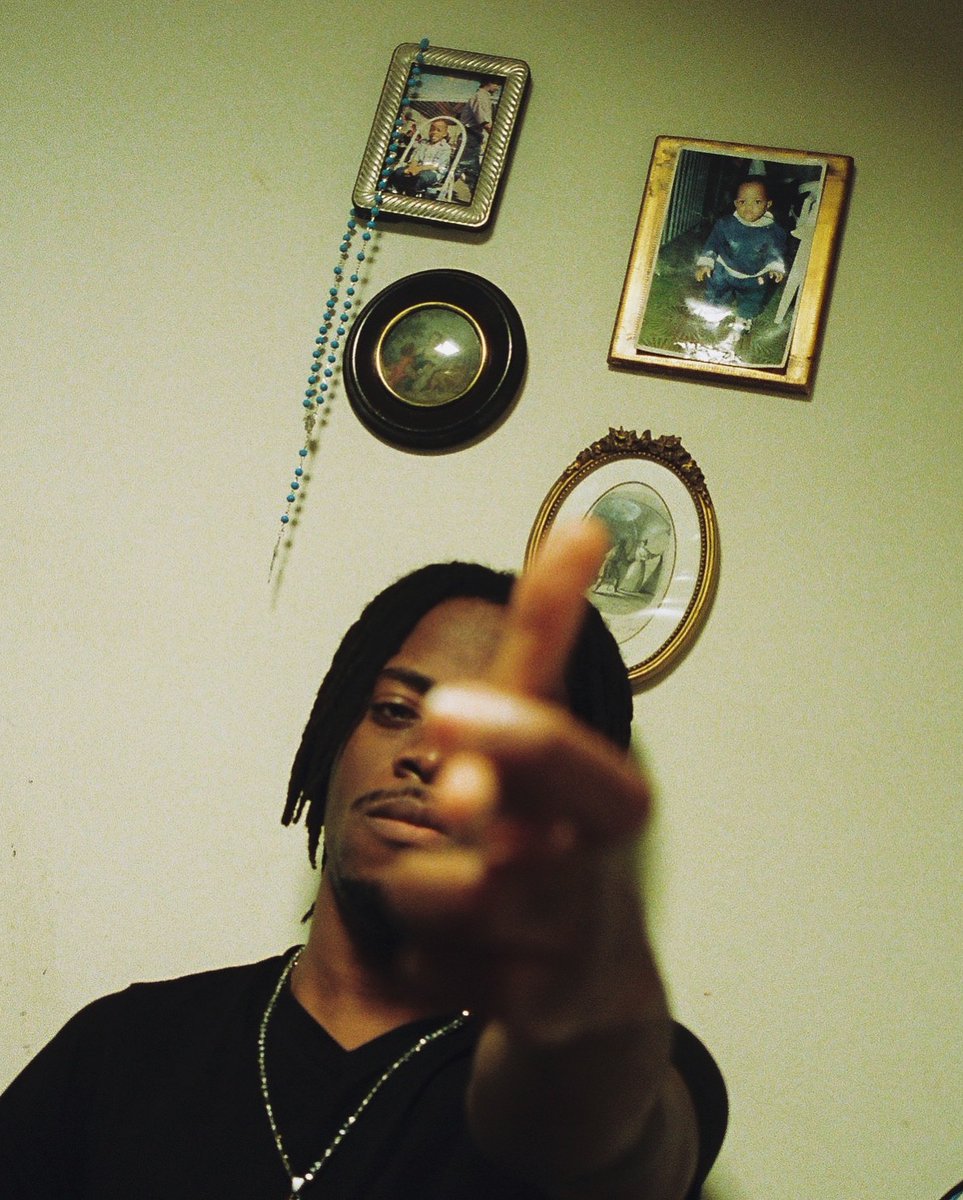 BROCKI está de estreno con la salida del EP NIGGERIA

🗣️ Proyecto único, experimental y bailable

💿🔊 fleek.25gramos.com/brocki-niggeri…