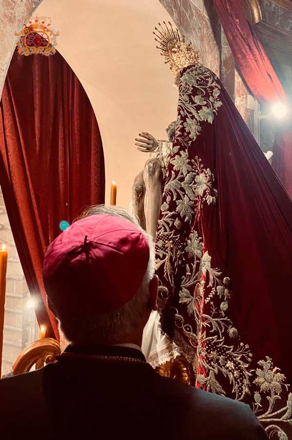 ✝️ 𝐎𝐑𝐀𝐂𝐈𝐎𝐍 𝐏𝐎𝐑 𝐍𝐔𝐄𝐒𝐓𝐑𝐎 𝐑𝐕𝐃𝐌𝐎. 𝐒𝐑. 𝐎𝐁𝐈𝐒𝐏𝐎

Hoy, uniéndonos a nuestro Director Espiritual, el Hermano Mayor y la Junta de Gobierno os rogamos que elevemos juntos una oración por  Monseñor D. José Rico Pavés, por su salud y pronta recuperación.